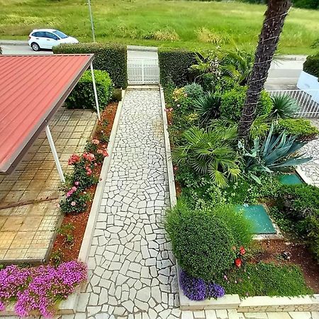 Apartment A4 Ines Near Beach 波雷奇 外观 照片