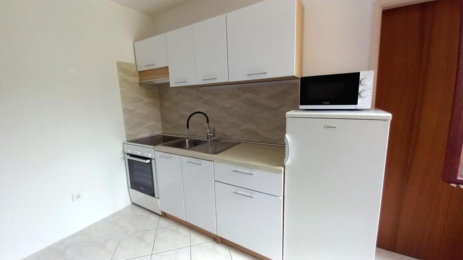 Apartment A4 Ines Near Beach 波雷奇 外观 照片